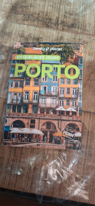 Lonely planet guide voyage Porto Portugal