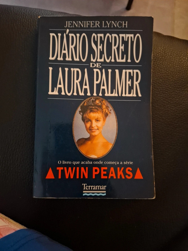 Livro "Diário secreto de Laura Palmer"