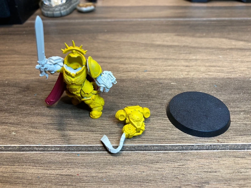 Warhammer 40k Space Marine Captain in Gravis Rüstung