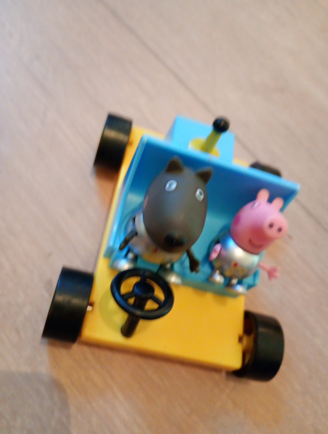 Peppa Pig Astronaut Space Adventure George Toy Action Figures Danny Dog
