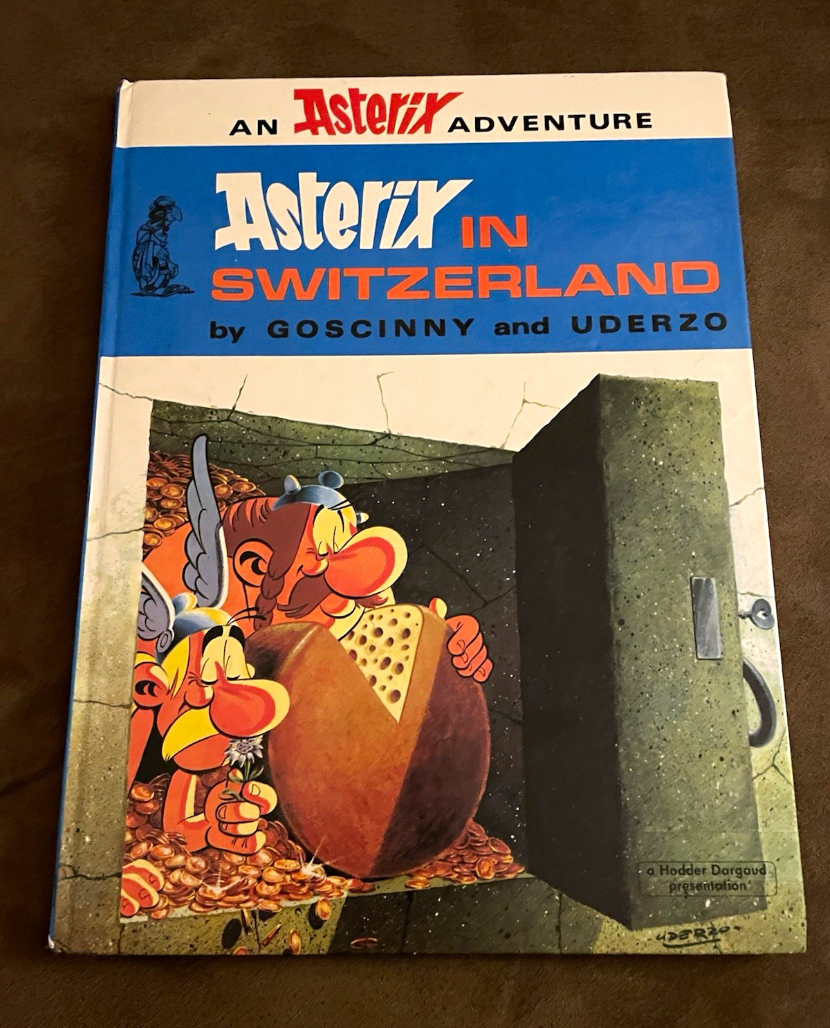 Asterix in Switzerland graphic novel copertina rigida di Goscinny & Uderzo (inglese)