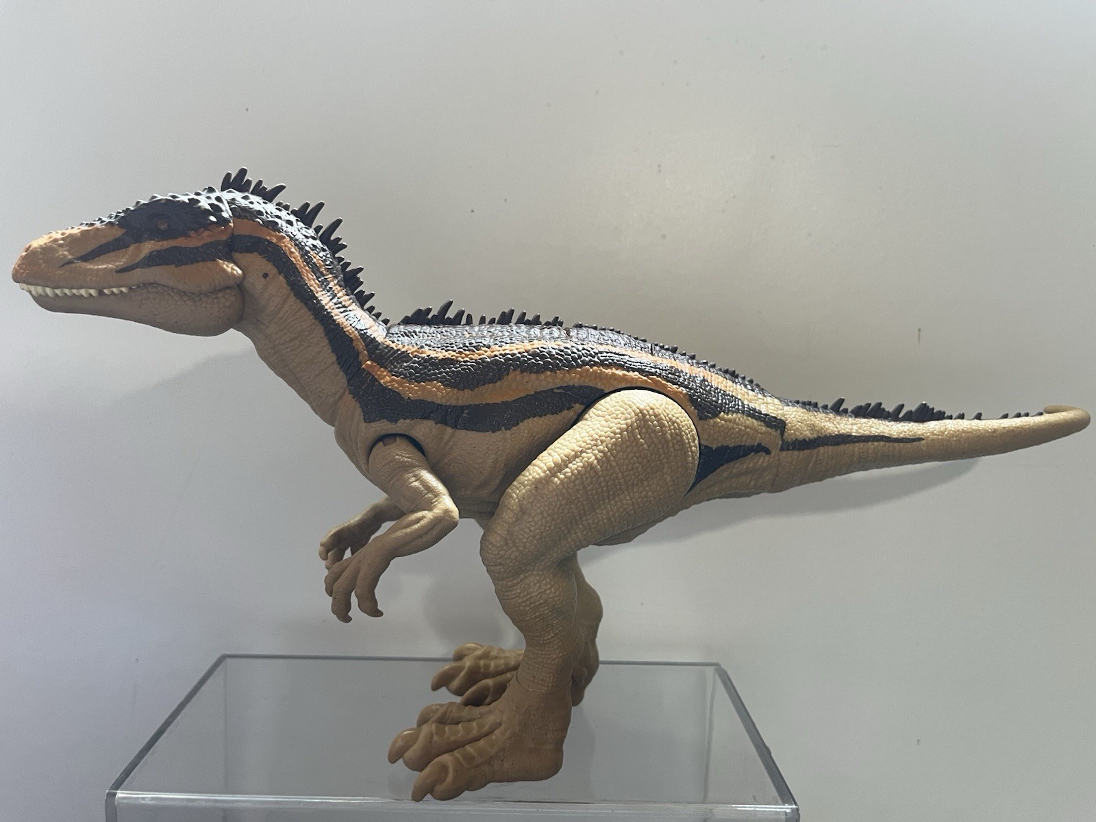 Jurassic World Mega Destroyers Carcharodontosaurus Dinosaur Yellow WORKING