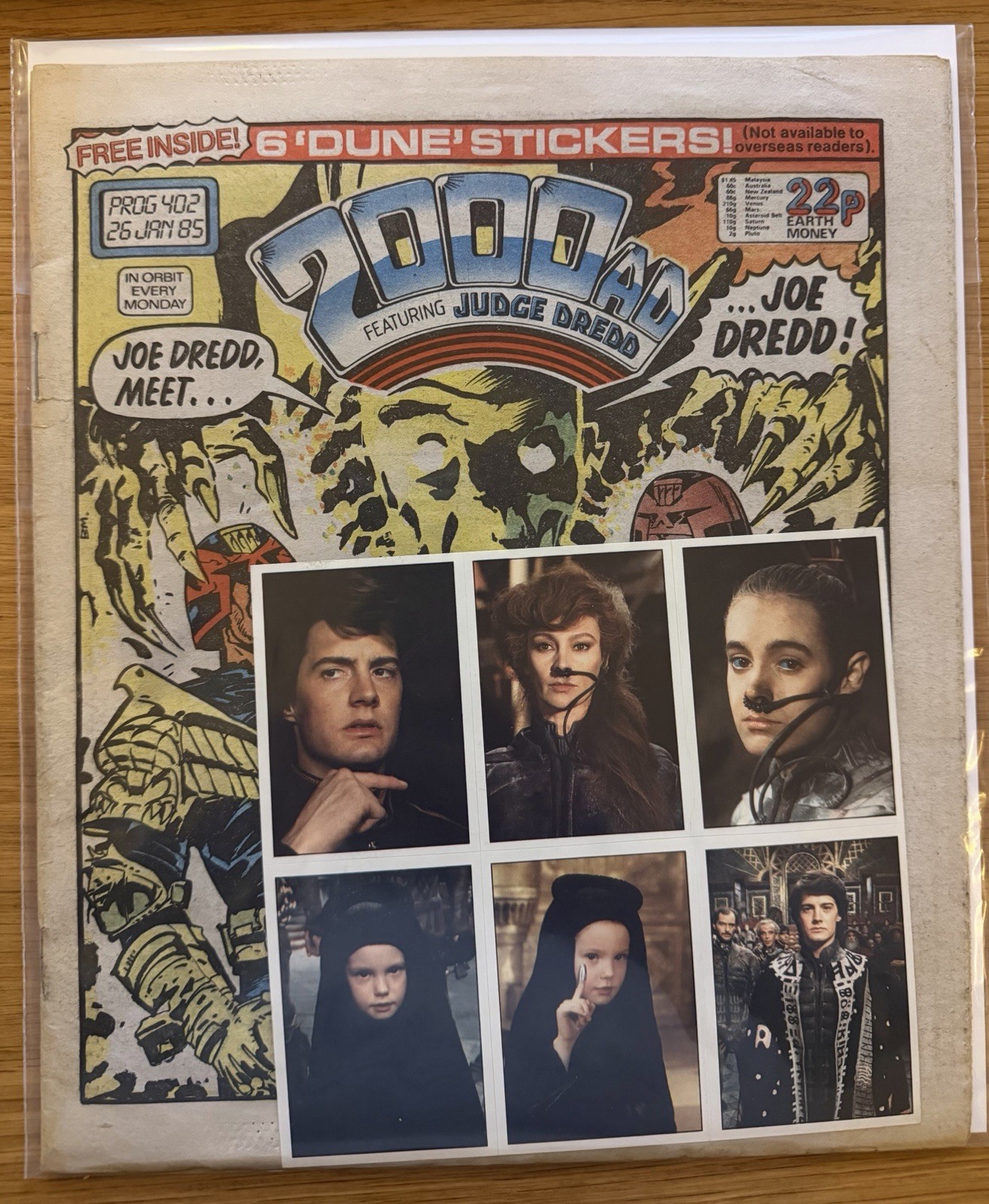 2000AD PROG 402 1985 + FREE GIFT SET OF DUNE STICKERS #402 UK COMIC JUDGE DREDD