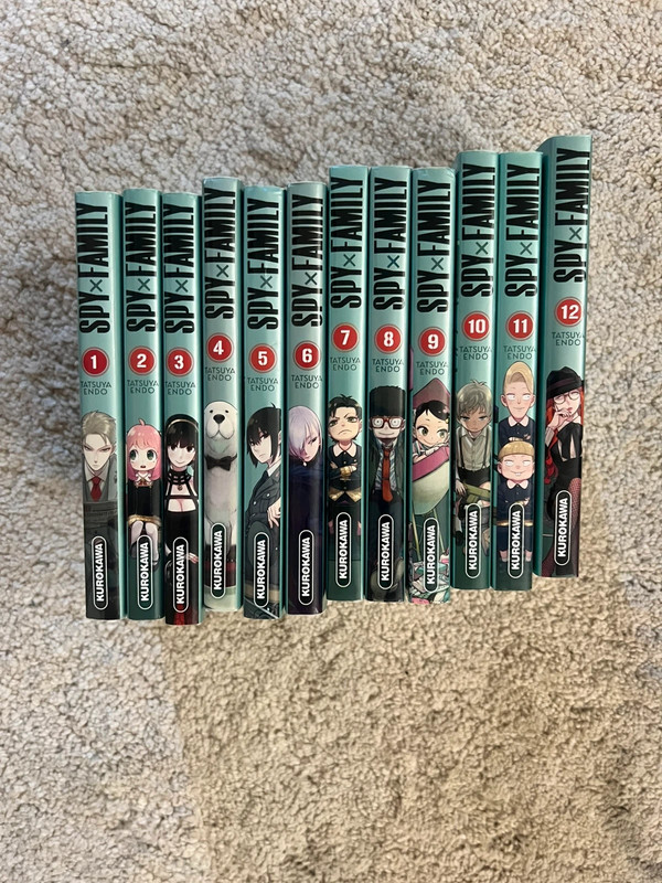 Lot mangas Spy x Family �� tomes 1 à 12