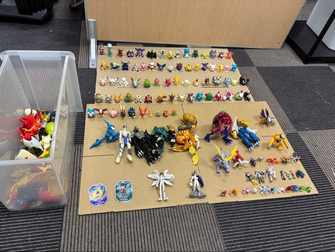 Lotto Collezione Mini e Action Figure Digimon con Ricambi Staccati