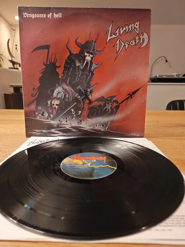 LP Living Death 🎶 Vengeance of hell 🎶 Album 33t Vinyl Record