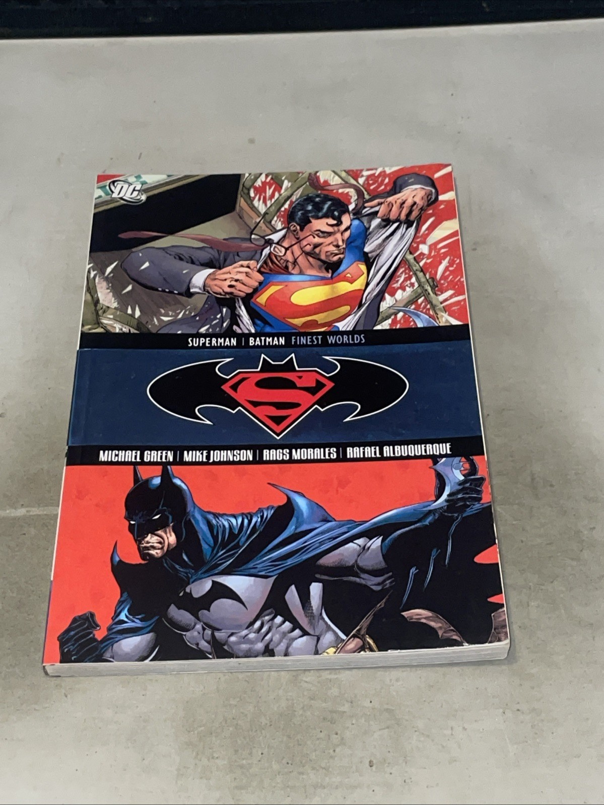 SUPERMAN/BATMAN: BEST WORLDS di Michael Green & Mike Johnson **Eccellente**