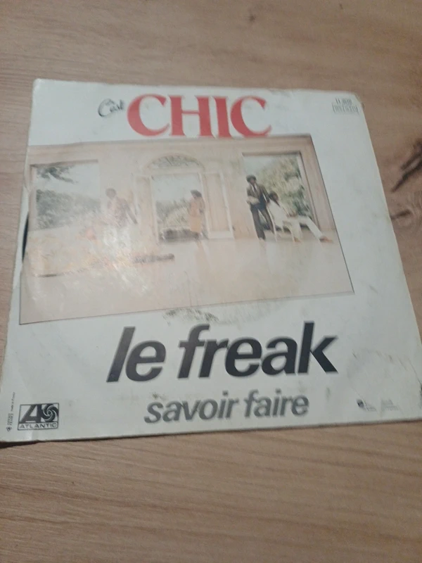 45 tours c'est chic le freak
