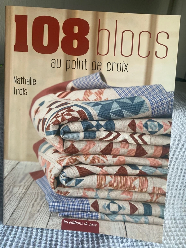 108 blocs au point de croix