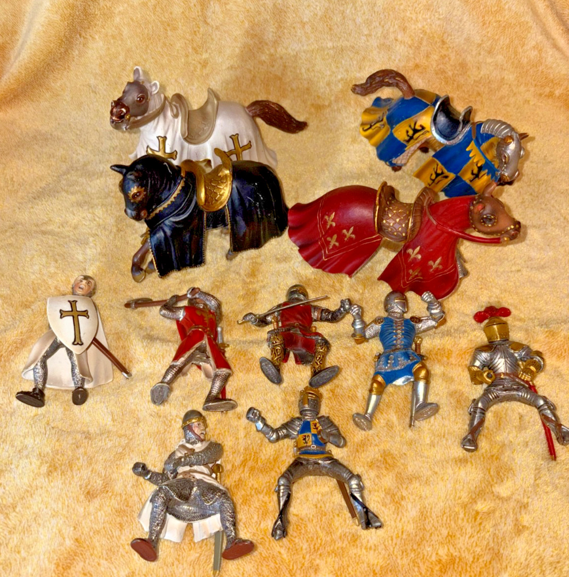 Bundle of Schleich Medieval Knights, Armoured Horses Fantasy figures