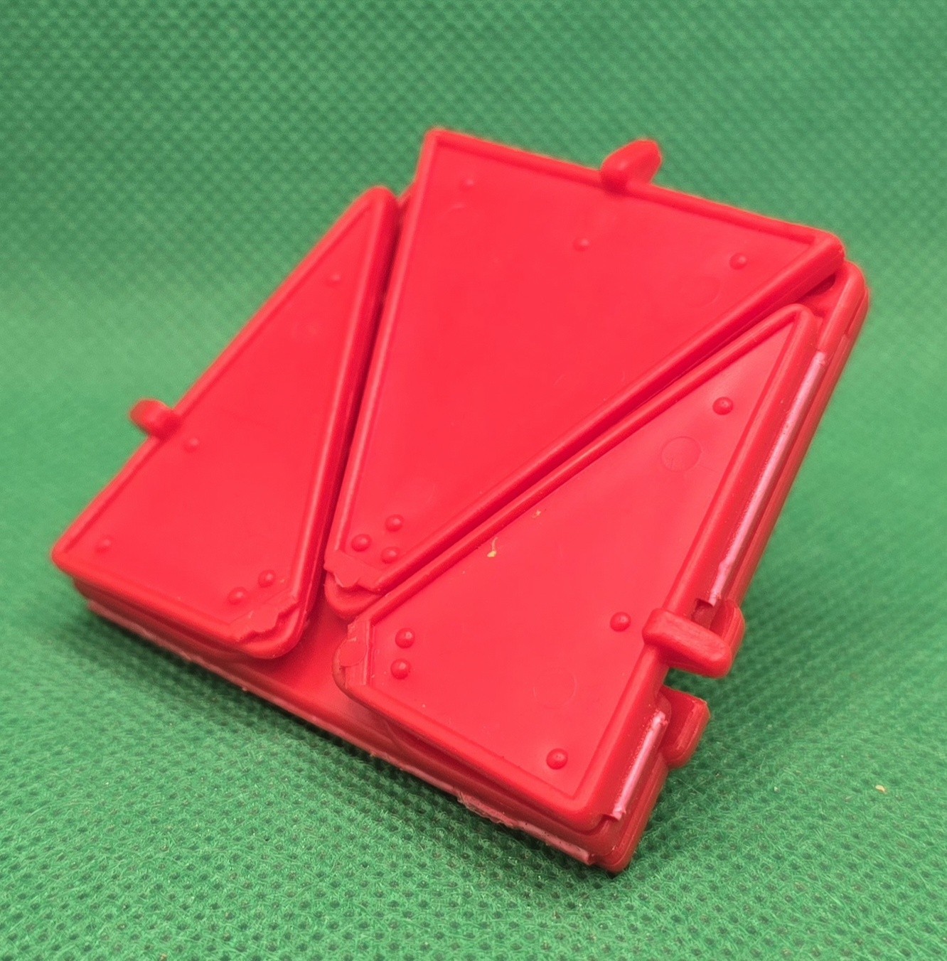 Vintage 1980s MOTU Extendar Shield Action Figure Accessory
