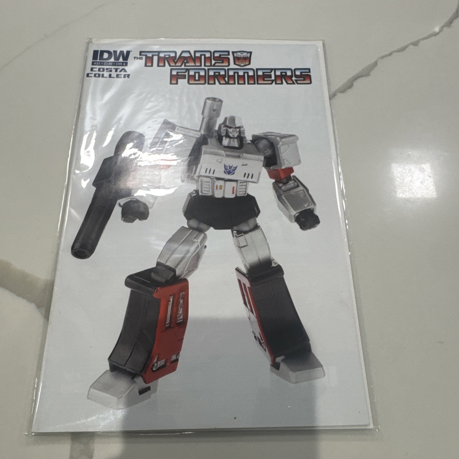 TRANSFORMERS 31. COVER A VARIANT. NM COND. IDW. 2011