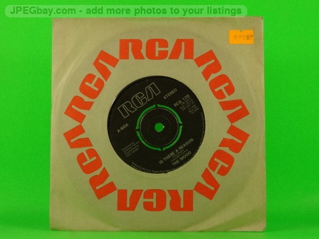 MOOD IS THERE A REASON (137) 7" RCA