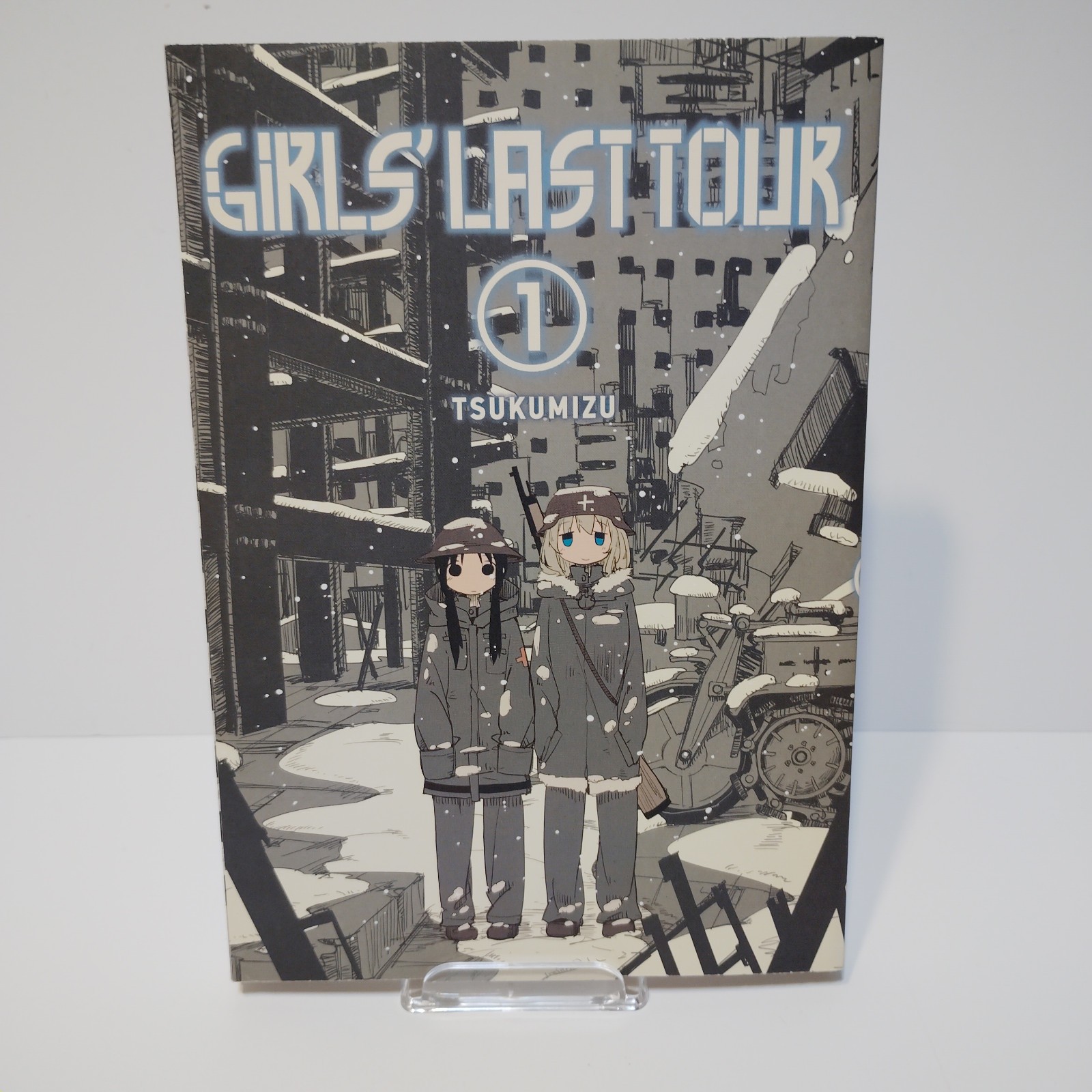 Girls Last Tour Vol 1. di Tsukumizu manga inglese 2017