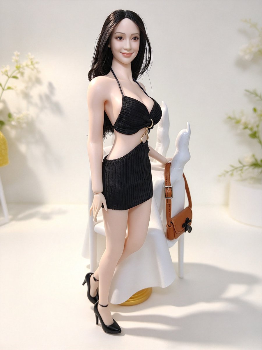 Modellino abito corto scollo appeso nero scala 1/6 misura action figure donna 12''