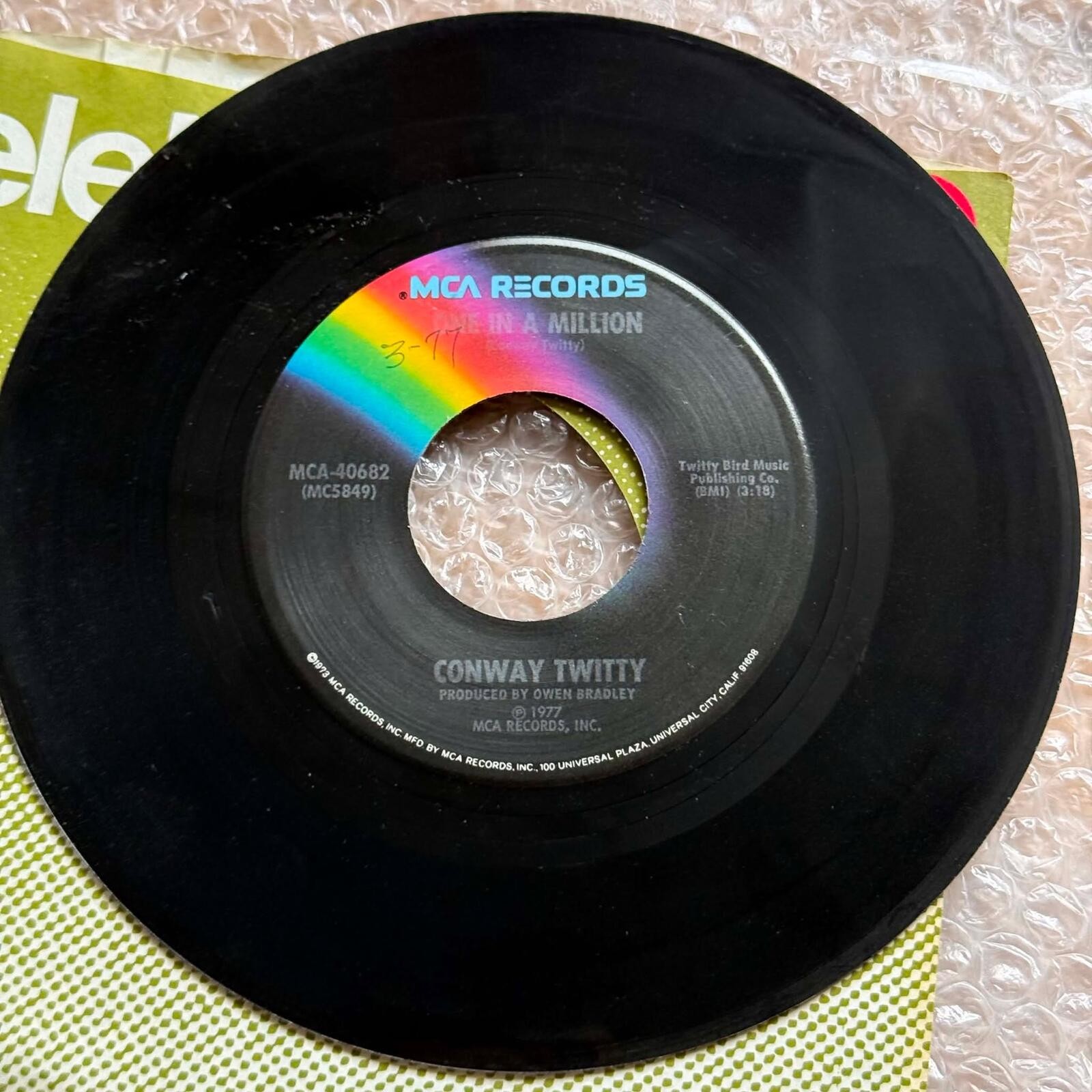 Conway Twitty - Play, Guitar Play/One in a Million 45rpm VG+ R87
