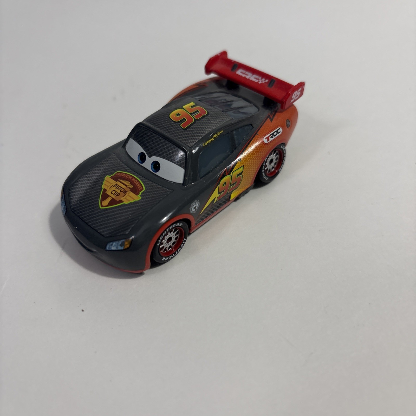 Mattel Disney Pixar Cars Carbon Racers Lightning McQueen 3
