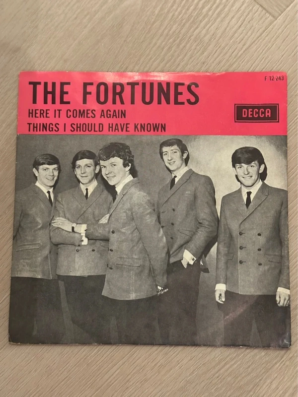 7” single - The Fortunes - Here it comes again