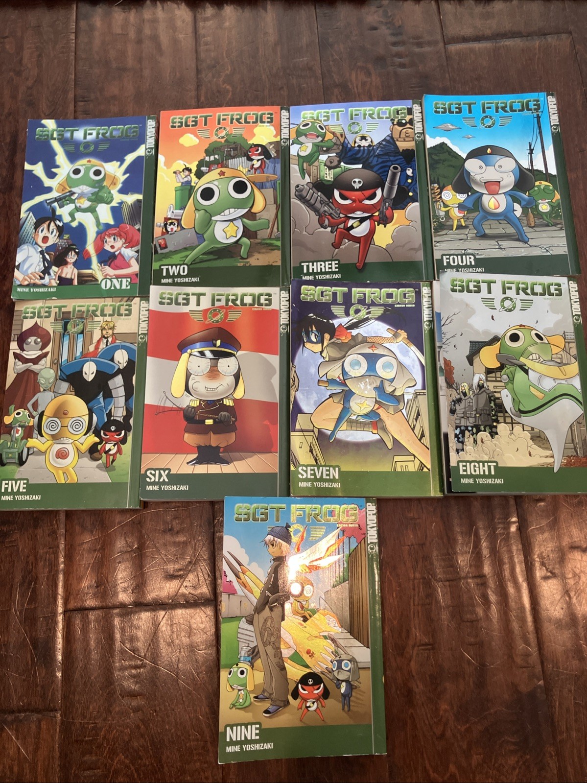 Lotto di 9 libri manga SGT Frog 1-9