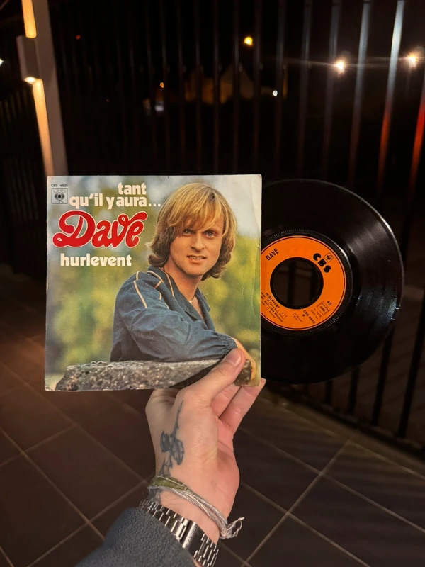 Vinyle 45 tours Dave – Tant qu’il y aura / Hurlevent – CBS