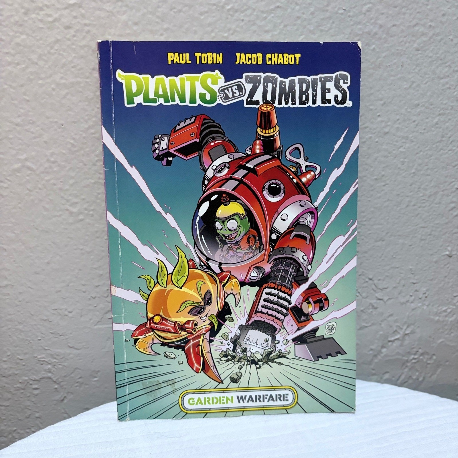 Plants vs Zombies Garden Warfare Graphic Novel Paul Tobin Dark Horse Comic Book