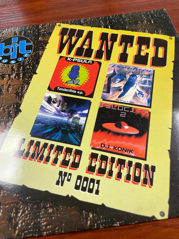 Wanted bit 001 vinilo