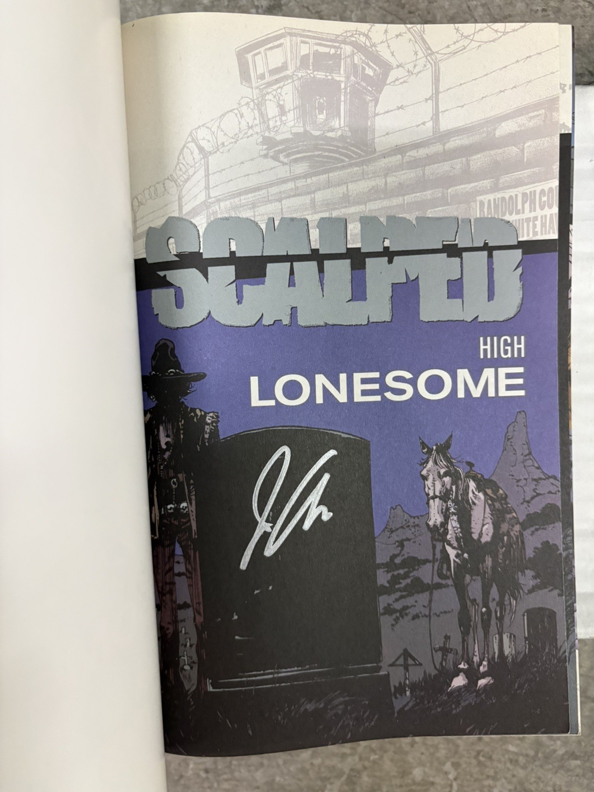 Scalped Vol. 5: High Lonesome DC/Vertigo SC prima stampa firmata da:Jason Aaron