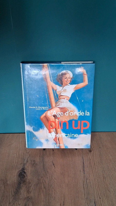 Livre l’Age d’or des pin up Américaine - Tashen Année 1996- édition en français