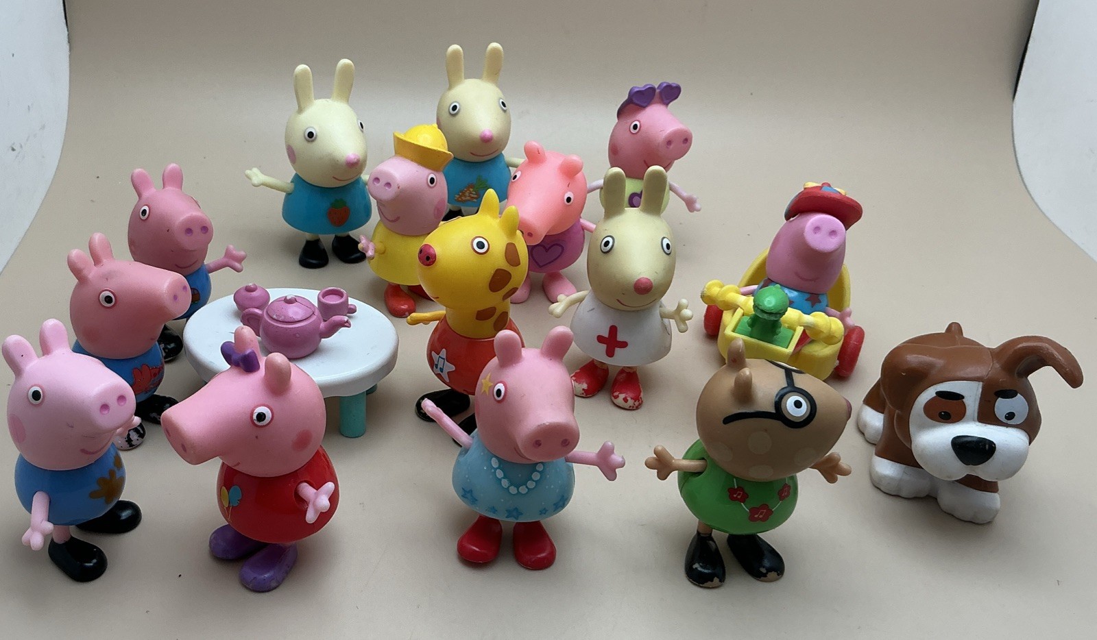 Peppa Pig & Friends Adventures, 14 Peppas e 3 accessori