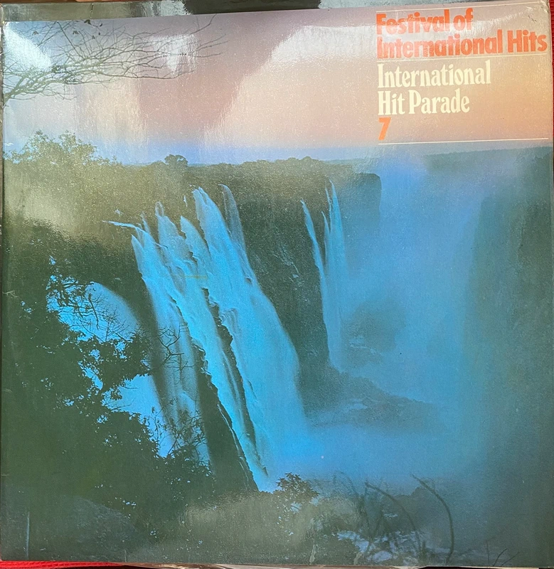 Internacional hit para de