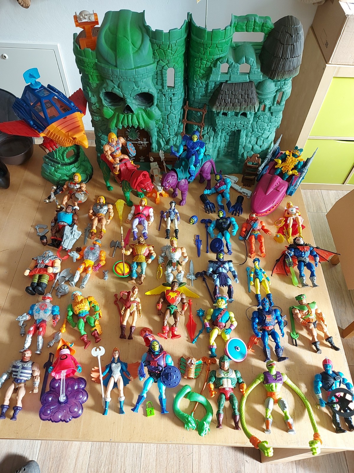 Masters of The Universe Origins Motu Große Sammlung Konvolut 33Figuren Burg 4 Fa