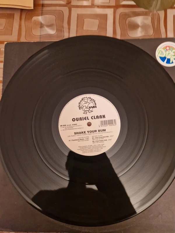 Vinile Ouriel clark shake your boom