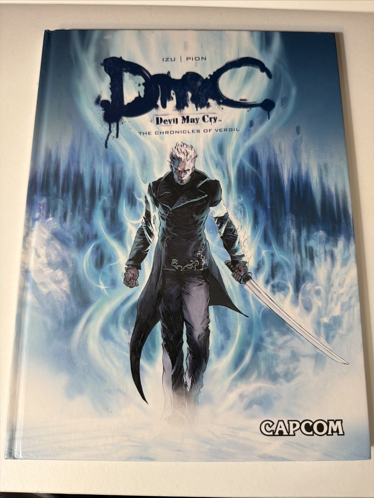 Devil May Cry: Le cronache di Virgilio, copertina rigida