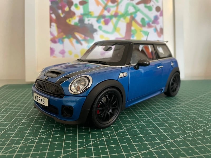 Mini Cooper S r56 JCW  1/18 Kyosho