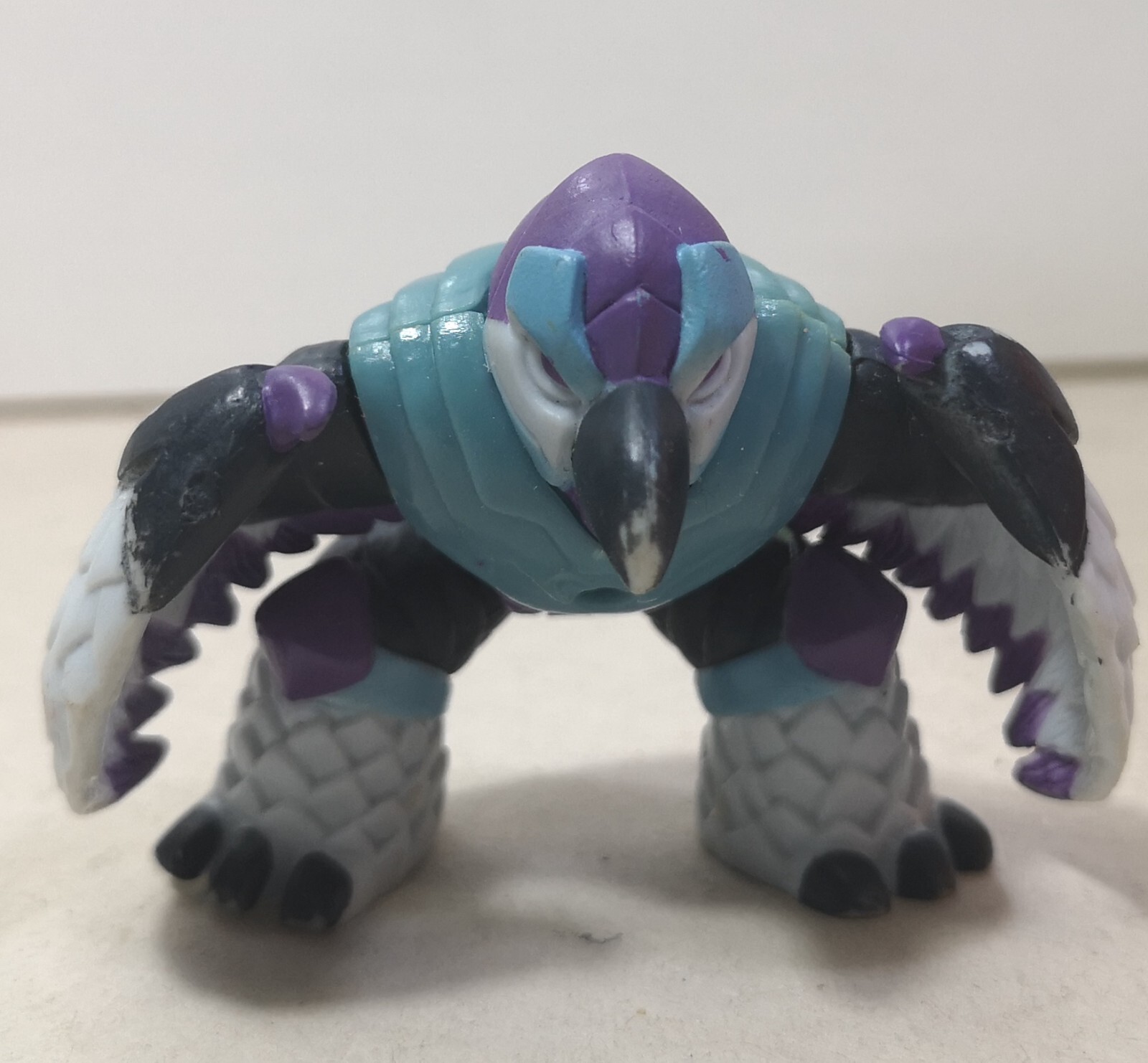 78072 Action Figure - GORMITI - Popolo dell'Aria - Strasirgius Il Neobeccante