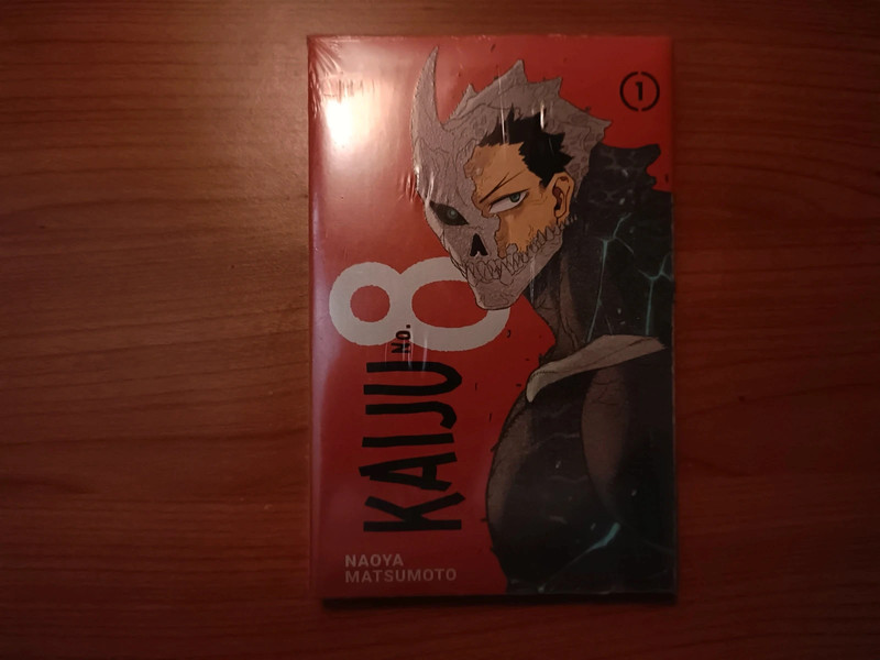 Kaiju no.8 Volume 1