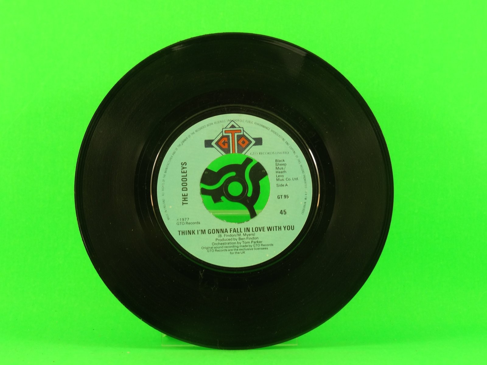 DOOLEYS THINK I'M GONNA FALL IN LOVE WITH YOU (4) (137) 7" GTO