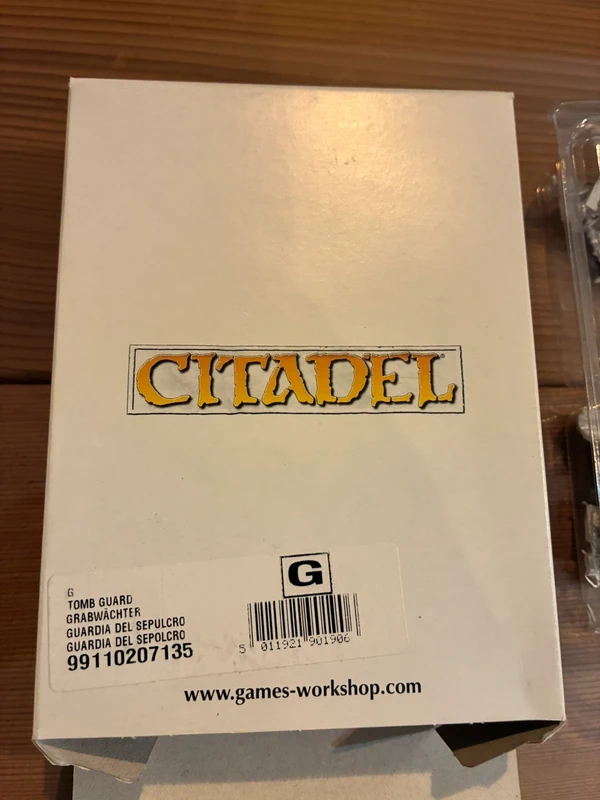 Warhammer. Citadel. Tomb guard. 1464