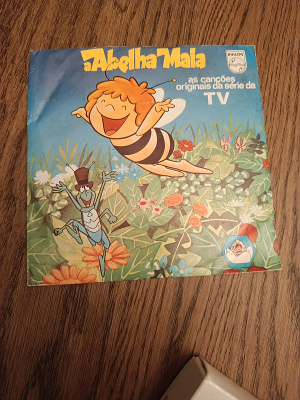 Vinil Abelha Maia