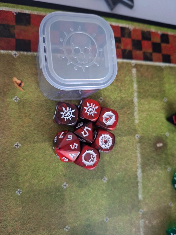 Blood bowl dice khorne team