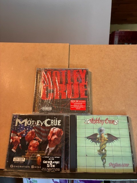 MOTLEY CRUE,,,3 CD LOT,,,2 SEALED,,,,1 NEAR MINT