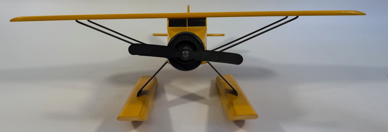 HERGE - TINTIN - HYDRAVION PETIT MODELE - AROUTCHEFF - 1986