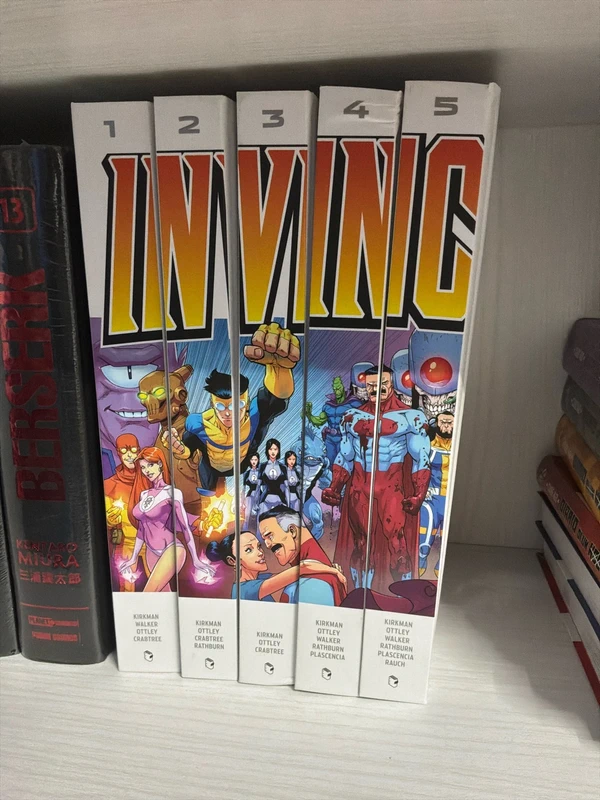 Invincibile volumi