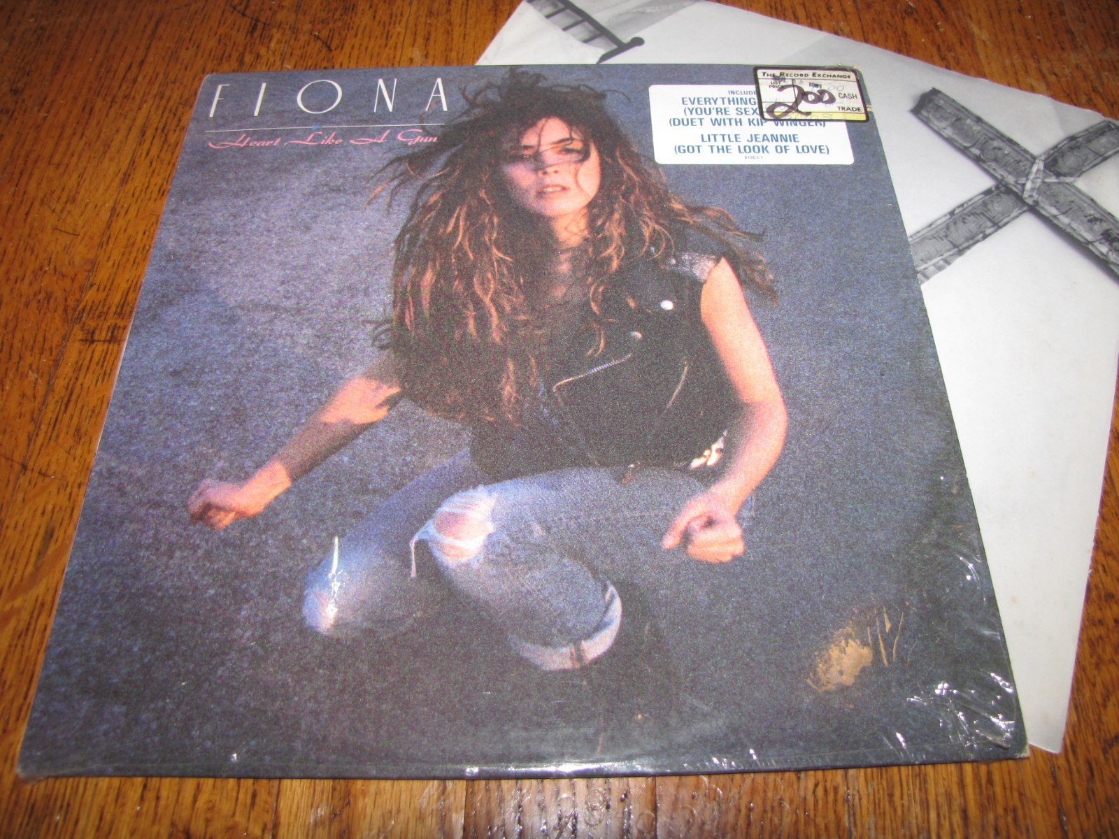 FIONA - HEART LIKE A GUM - ATLANTIC RECORDS LP