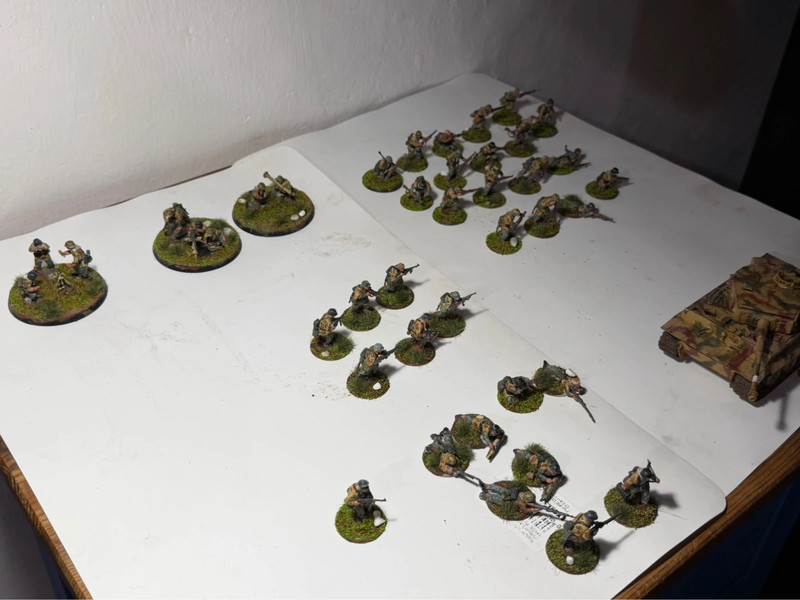 Bolt Action Esercito Tedesco 28mm dipinto - 42 fanti Victrix + Tiger I - ~1000pt
