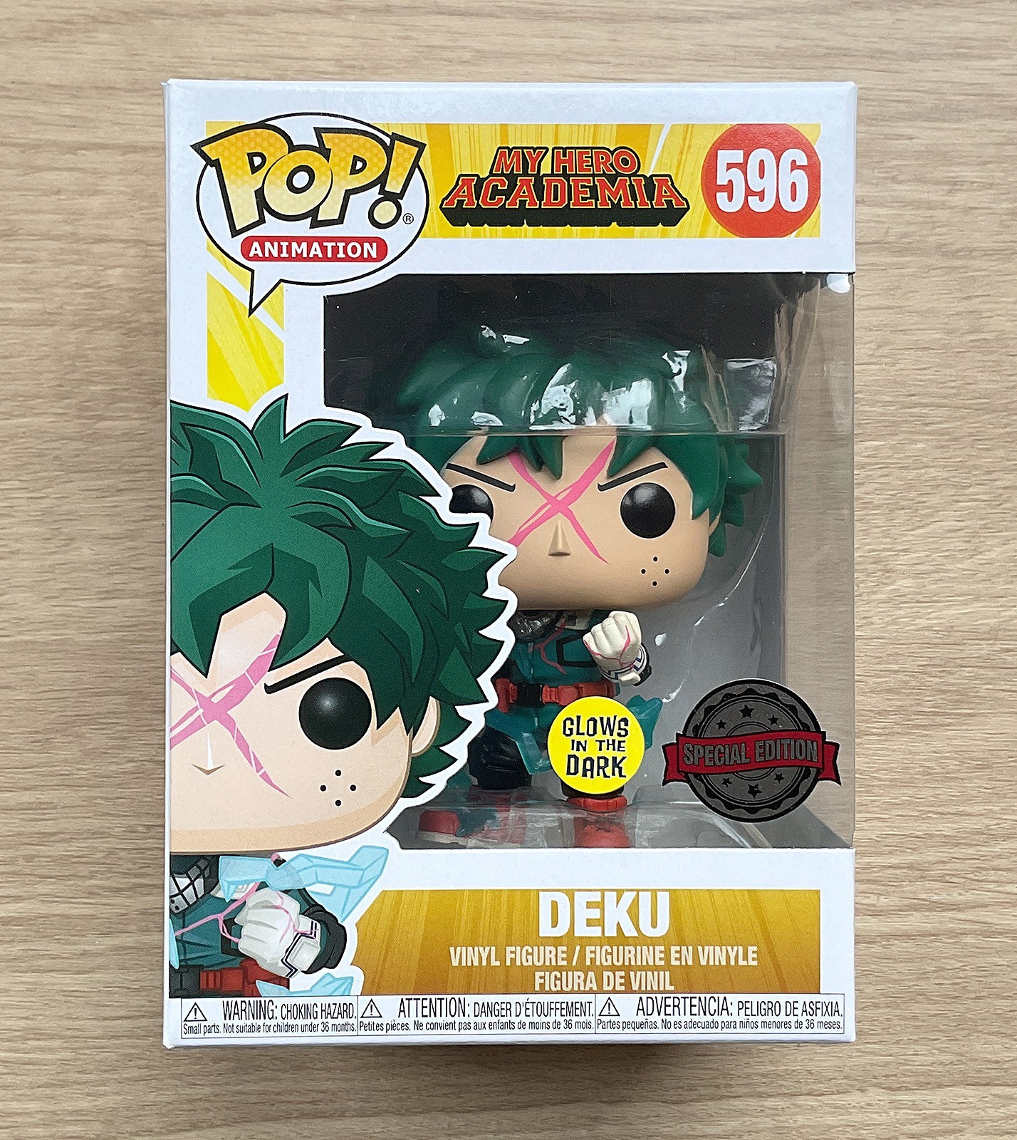 Funko Pop My Hero Academia Deku GITD #596 + Free Protector