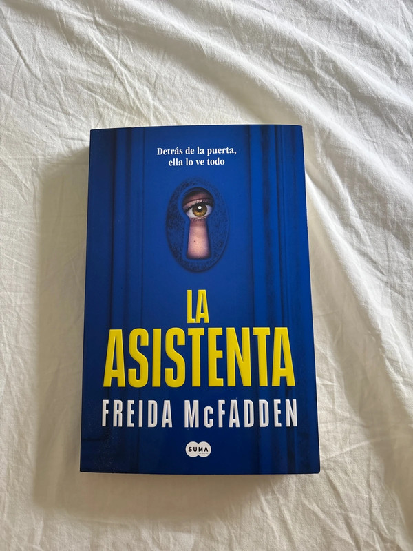 Libro la asistenta