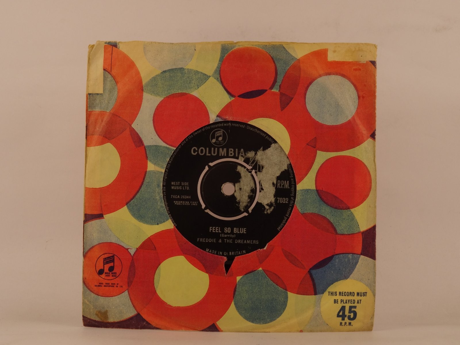 FREDDIE AND THE DREAMERS FEEL SO BLUE/ IF YOU GOTTA MAKE A FOOL OF SOMEON (95) 2