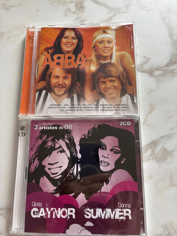 CD lot