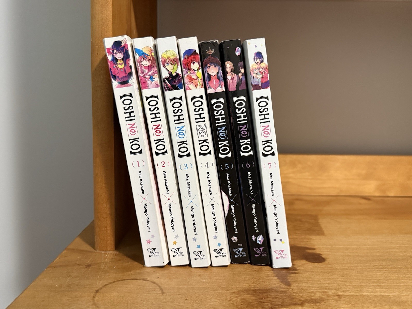Oshi No Ko volume 1-7 inglese